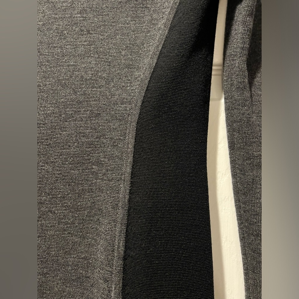 THEORY GRAY AND BLACK DRESS SIZE SP - Picture 2 of 6